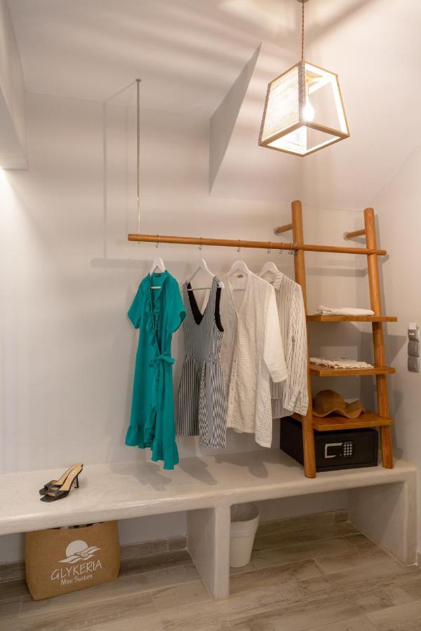Glykeria Mini Suites Perivolos  Exteriör bild