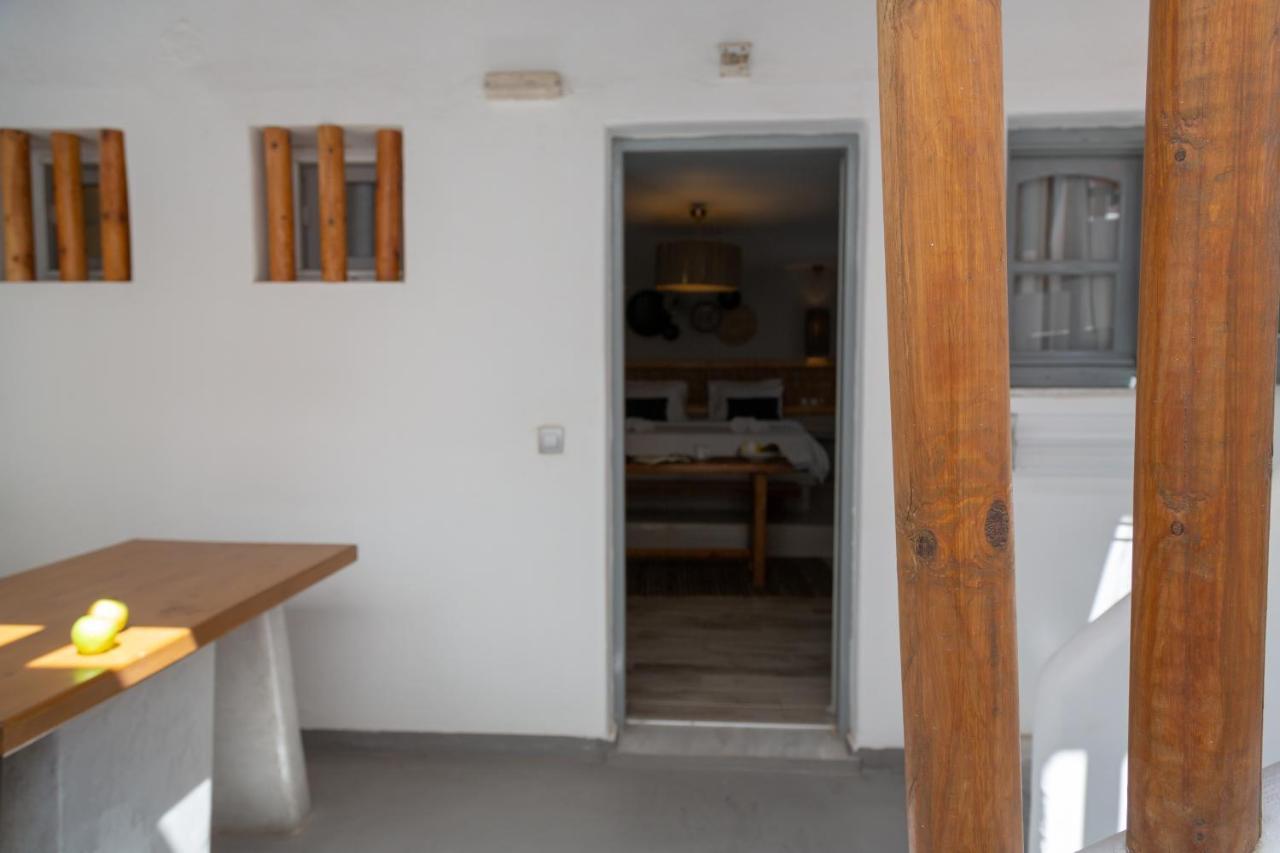 Glykeria Mini Suites Perivolos  Exteriör bild